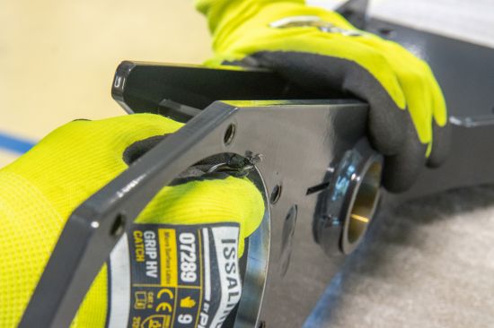 Additional fine processing of products before the assembly process